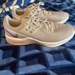 Womens Brand New Nike Shoes